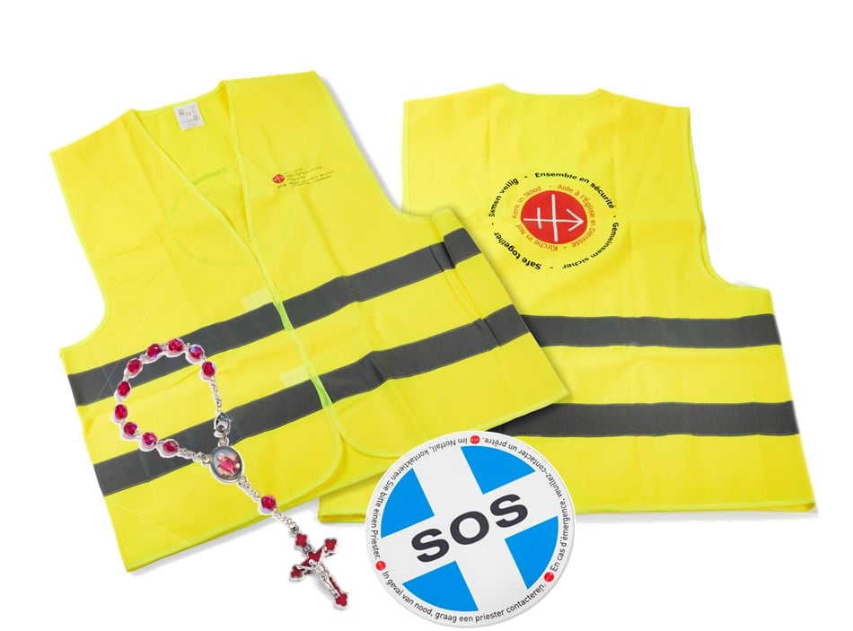 Tientje Sint Christoffel SOS sticker en fluohesje LR 1